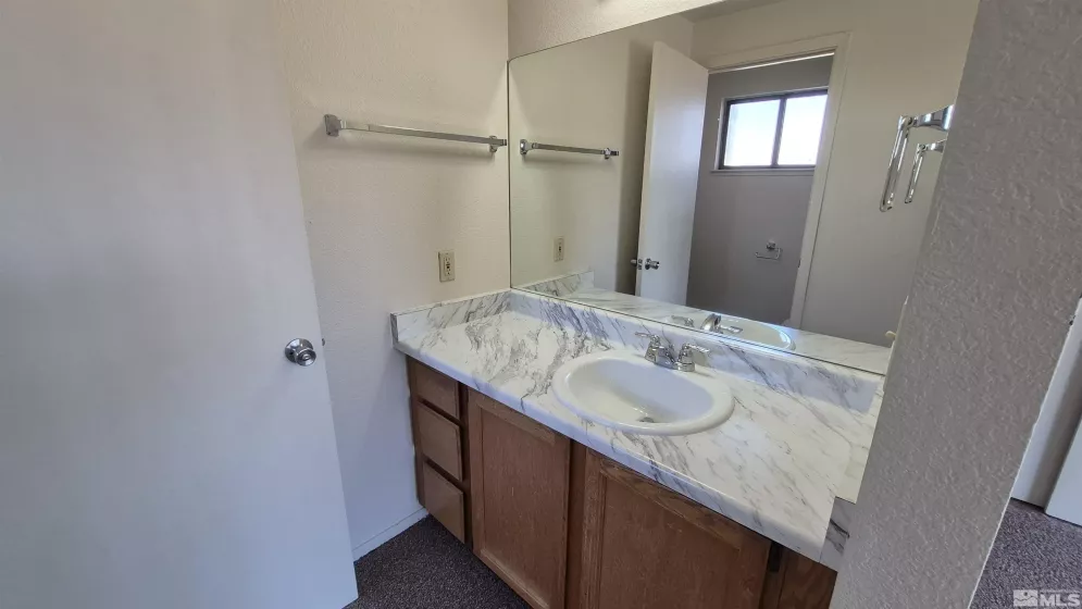 784 Hornet, Gardnerville, Nevada 89460, 3 Bedrooms Bedrooms, ,2 BathroomsBathrooms,Residential,Residential,Hornet,250003645