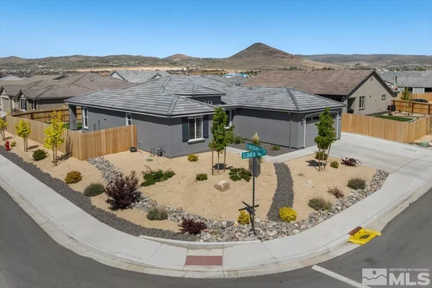 101 Cloud Berry, Sparks, Nevada 89441, 3 Bedrooms Bedrooms, ,2 BathroomsBathrooms,Residential,Residential,Cloud Berry,250006208