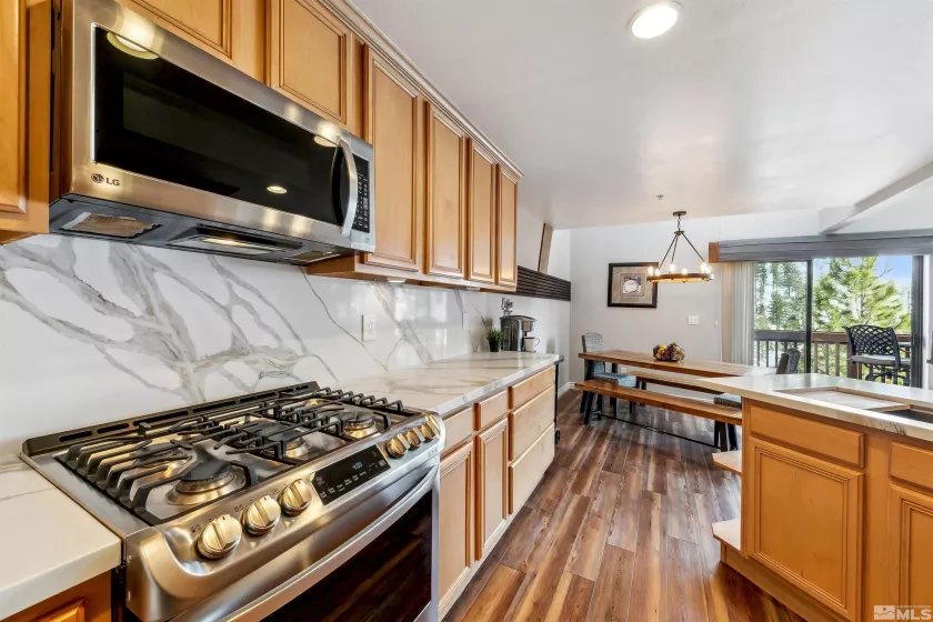 400 Fairview, Incline Village, Nevada 89451, 2 Bedrooms Bedrooms, ,3 BathroomsBathrooms,Residential,Residential,Fairview,250003696