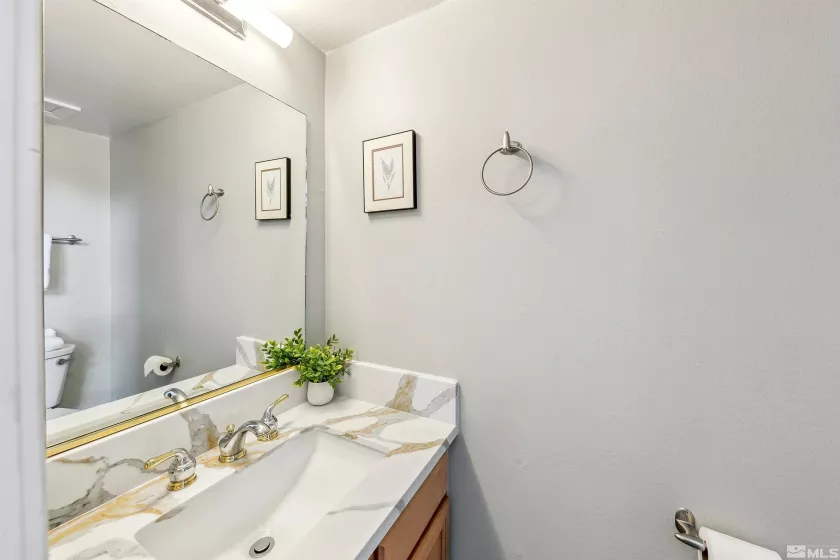 400 Fairview, Incline Village, Nevada 89451, 2 Bedrooms Bedrooms, ,3 BathroomsBathrooms,Residential,Residential,Fairview,250003696
