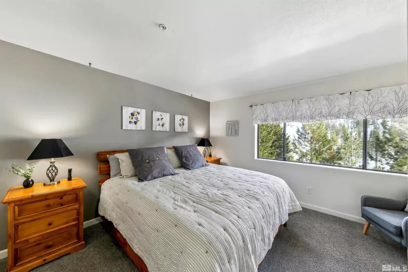 400 Fairview, Incline Village, Nevada 89451, 2 Bedrooms Bedrooms, ,3 BathroomsBathrooms,Residential,Residential,Fairview,250003696