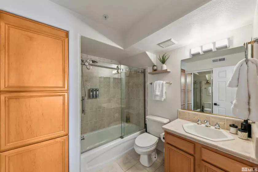 400 Fairview, Incline Village, Nevada 89451, 2 Bedrooms Bedrooms, ,3 BathroomsBathrooms,Residential,Residential,Fairview,250003696