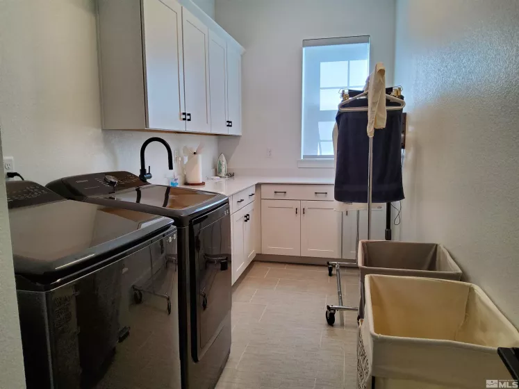 5449 Side Saddle, Reno, Nevada 89511, 5 Bedrooms Bedrooms, ,6 BathroomsBathrooms,Residential,Residential,Side Saddle,250003674