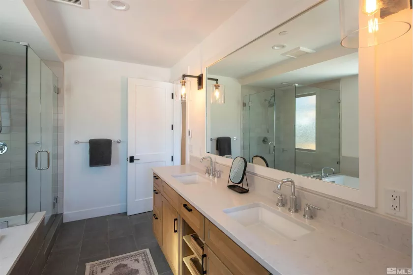 116 Sierra Colina, Stateline, Nevada 89449, 3 Bedrooms Bedrooms, ,5 BathroomsBathrooms,Residential,Residential,Sierra Colina,250003617