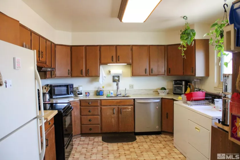 50 Canal, Fernley, Nevada 89408, 3 Bedrooms Bedrooms, ,2 BathroomsBathrooms,Residential,Residential,Canal,250003111