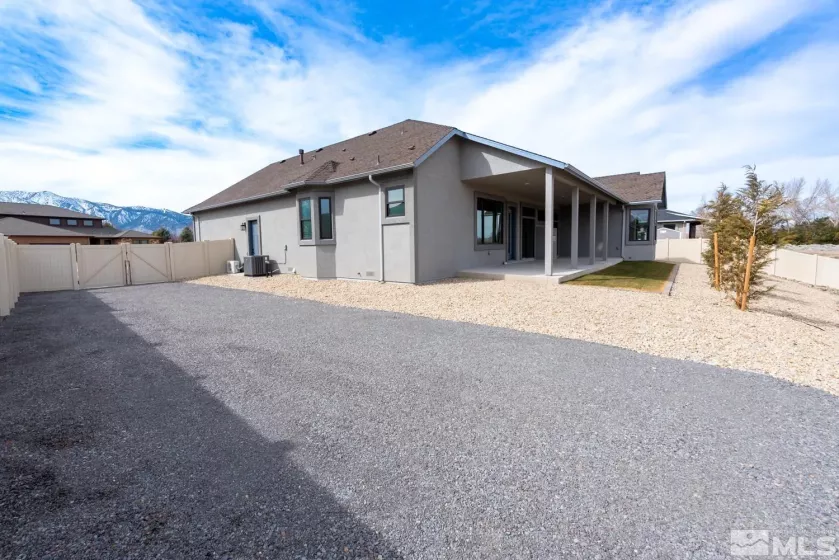 911 Holstein, Gardnerville, Nevada 89460, 4 Bedrooms Bedrooms, ,4 BathroomsBathrooms,Residential,Residential,Holstein,250003101
