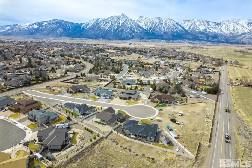 911 Holstein, Gardnerville, Nevada 89460, 4 Bedrooms Bedrooms, ,4 BathroomsBathrooms,Residential,Residential,Holstein,250003101