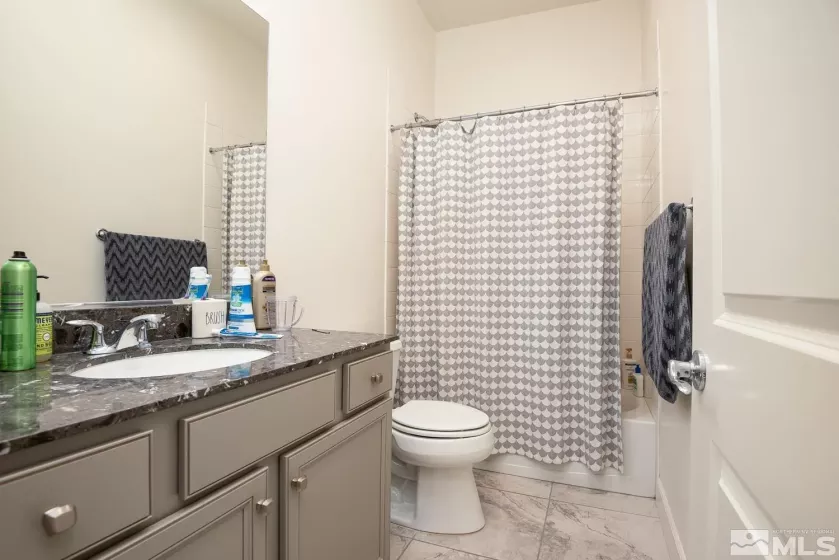 9945 Amienda, Reno, Nevada 89521, 5 Bedrooms Bedrooms, ,5 BathroomsBathrooms,Residential,Residential,Amienda,250002986