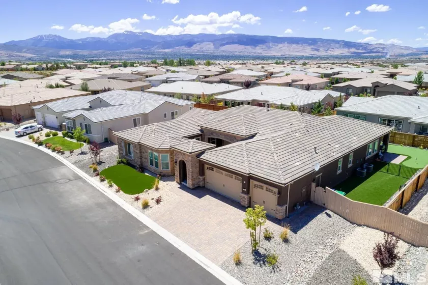 9945 Amienda, Reno, Nevada 89521, 5 Bedrooms Bedrooms, ,5 BathroomsBathrooms,Residential,Residential,Amienda,250002986