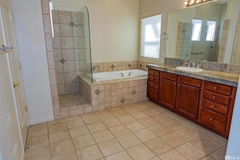 11725 Ocean View, Sparks, Nevada 89441, 5 Bedrooms Bedrooms, ,4 BathroomsBathrooms,Residential,Residential,Ocean View,250002602