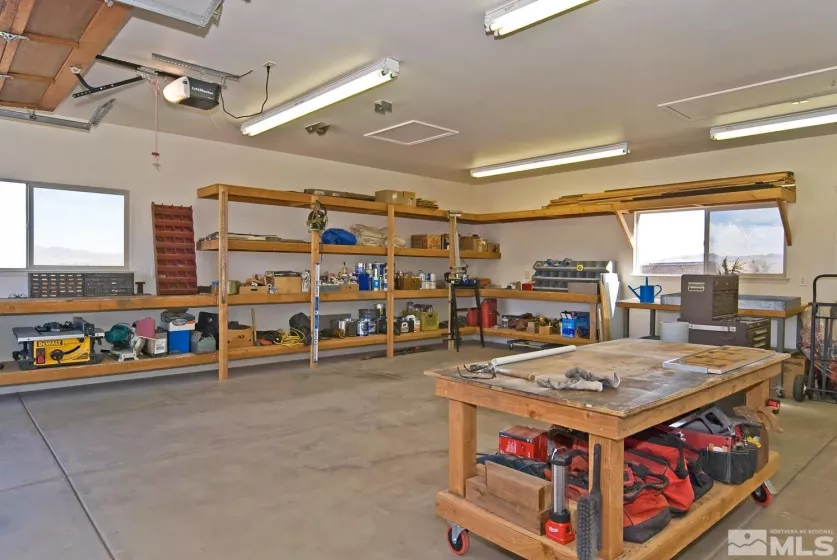 10 Dee, Smith Valley, Nevada 89444, 3 Bedrooms Bedrooms, ,3 BathroomsBathrooms,Residential,Residential,Dee,250002469