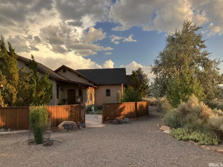 10 Dee, Smith Valley, Nevada 89444, 3 Bedrooms Bedrooms, ,3 BathroomsBathrooms,Residential,Residential,Dee,250002469