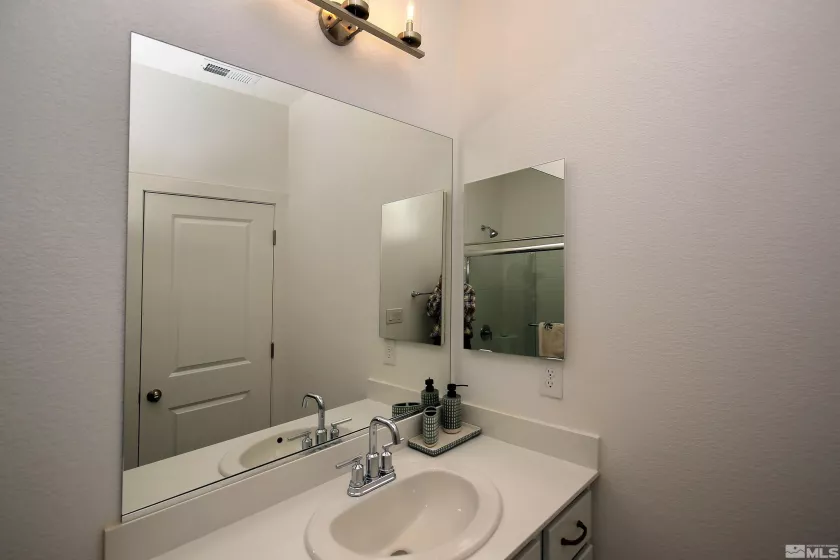 3600 Flare, Carson City, Nevada 89705, 3 Bedrooms Bedrooms, ,3 BathroomsBathrooms,Residential,Residential,Flare,250002435