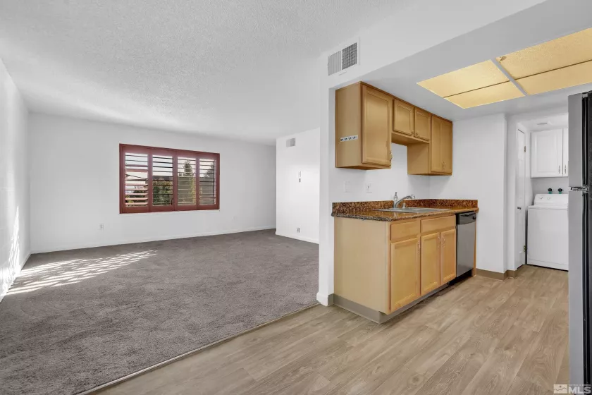 140 Griswold, Reno, Nevada 89503, 2 Bedrooms Bedrooms, ,2 BathroomsBathrooms,Residential,Residential,Griswold,250002194