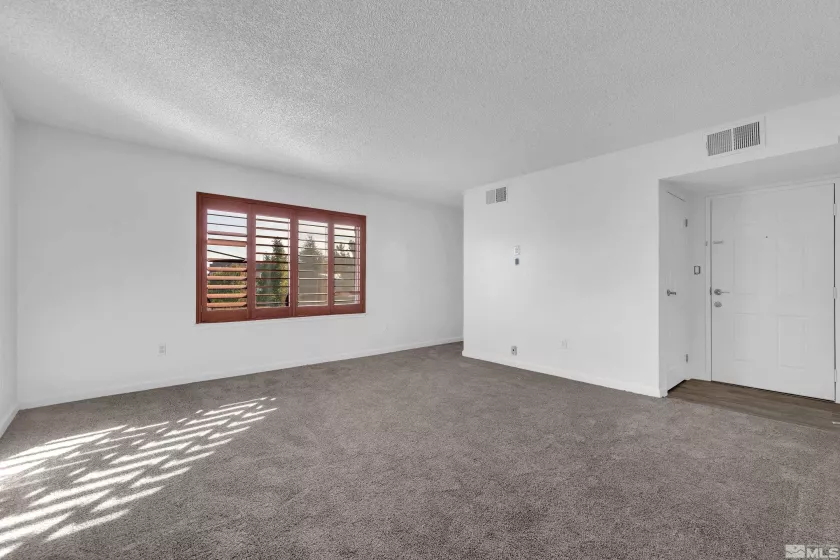 140 Griswold, Reno, Nevada 89503, 2 Bedrooms Bedrooms, ,2 BathroomsBathrooms,Residential,Residential,Griswold,250002194