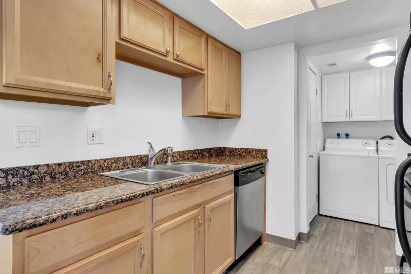 140 Griswold, Reno, Nevada 89503, 2 Bedrooms Bedrooms, ,2 BathroomsBathrooms,Residential,Residential,Griswold,250002194