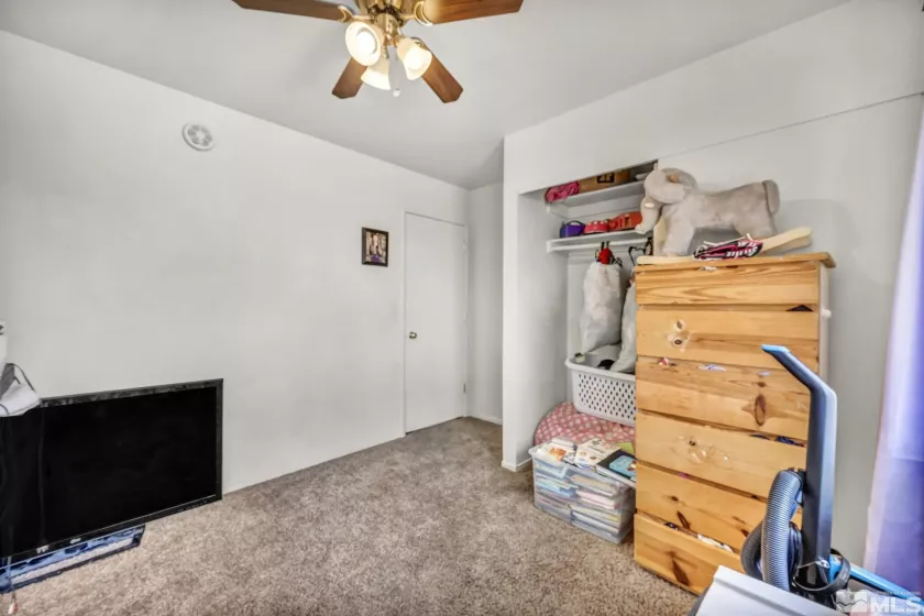 521 Whitaker, Fallon, Nevada 89406, 3 Bedrooms Bedrooms, ,2 BathroomsBathrooms,Residential,Residential,Whitaker,250001818
