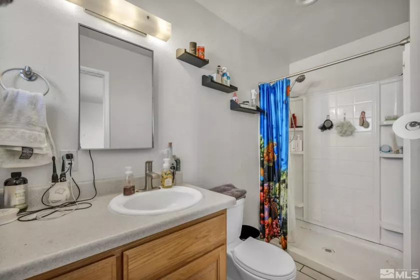 521 Whitaker, Fallon, Nevada 89406, 3 Bedrooms Bedrooms, ,2 BathroomsBathrooms,Residential,Residential,Whitaker,250001818