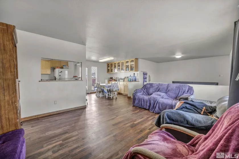 521 Whitaker, Fallon, Nevada 89406, 3 Bedrooms Bedrooms, ,2 BathroomsBathrooms,Residential,Residential,Whitaker,250001818