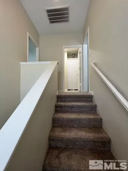 3885 Warren, Reno, Nevada 89509, 2 Bedrooms Bedrooms, ,3 BathroomsBathrooms,Residential,Residential,Warren,250001803