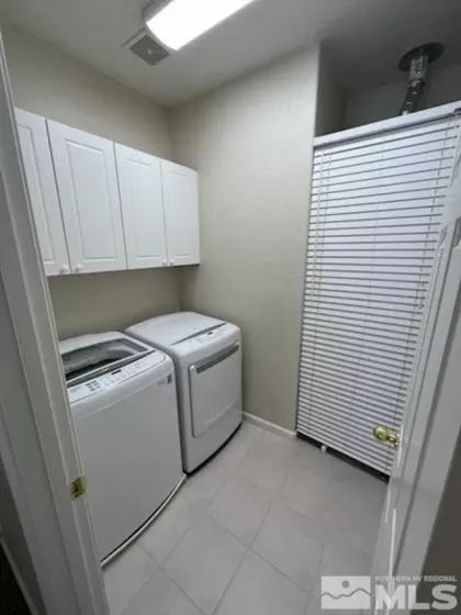 3885 Warren, Reno, Nevada 89509, 2 Bedrooms Bedrooms, ,3 BathroomsBathrooms,Residential,Residential,Warren,250001803