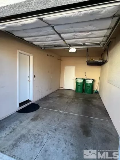 3885 Warren, Reno, Nevada 89509, 2 Bedrooms Bedrooms, ,3 BathroomsBathrooms,Residential,Residential,Warren,250001803