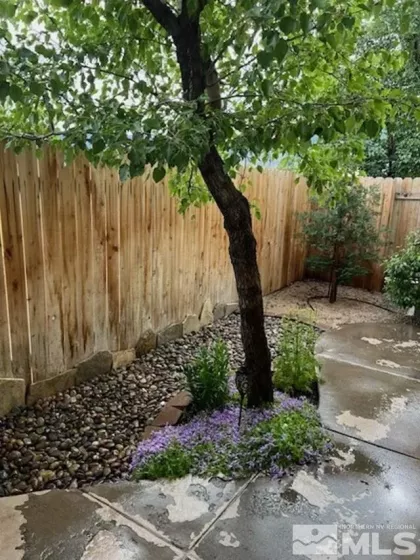 3885 Warren, Reno, Nevada 89509, 2 Bedrooms Bedrooms, ,3 BathroomsBathrooms,Residential,Residential,Warren,250001803