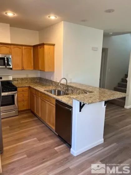 3885 Warren, Reno, Nevada 89509, 2 Bedrooms Bedrooms, ,3 BathroomsBathrooms,Residential,Residential,Warren,250001803