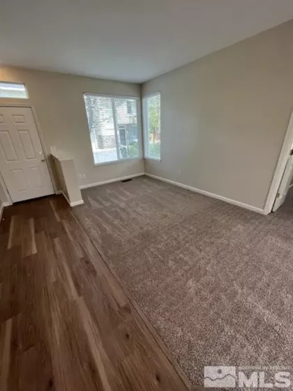 3885 Warren, Reno, Nevada 89509, 2 Bedrooms Bedrooms, ,3 BathroomsBathrooms,Residential,Residential,Warren,250001803