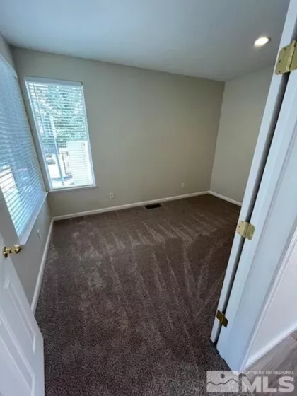 3885 Warren, Reno, Nevada 89509, 2 Bedrooms Bedrooms, ,3 BathroomsBathrooms,Residential,Residential,Warren,250001803