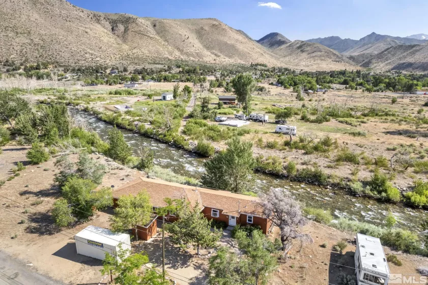 547 River, Coleville, California 96107, 2 Bedrooms Bedrooms, ,3 BathroomsBathrooms,Residential,Residential,River,250001812