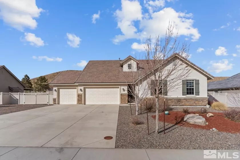 142 Denio, Dayton, Nevada 89403, 4 Bedrooms Bedrooms, ,2 BathroomsBathrooms,Residential,Residential,Denio,250001612