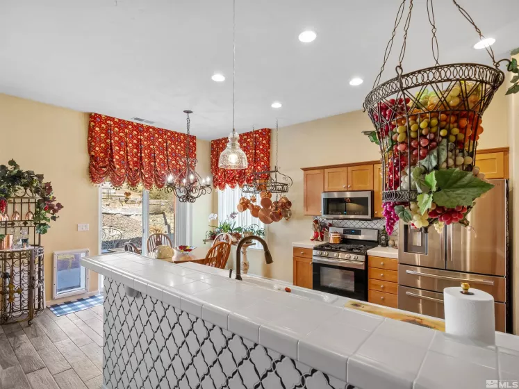 17815 Thunder River, Reno, Nevada 89508, 3 Bedrooms Bedrooms, ,2 BathroomsBathrooms,Residential,Residential,Thunder River,250001543