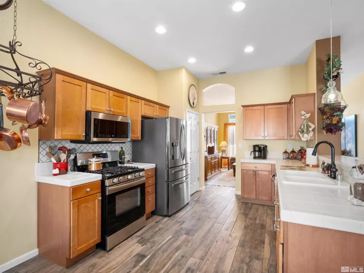 17815 Thunder River, Reno, Nevada 89508, 3 Bedrooms Bedrooms, ,2 BathroomsBathrooms,Residential,Residential,Thunder River,250001543
