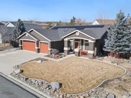 17815 Thunder River, Reno, Nevada 89508, 3 Bedrooms Bedrooms, ,2 BathroomsBathrooms,Residential,Residential,Thunder River,250001543