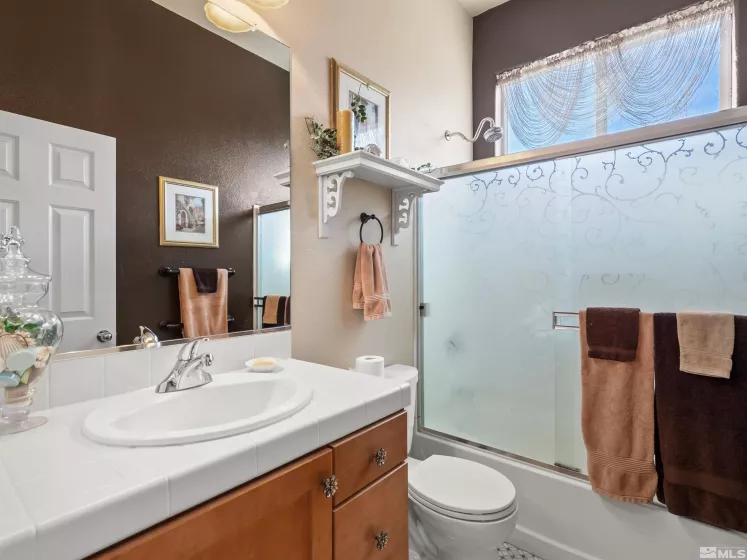 17815 Thunder River, Reno, Nevada 89508, 3 Bedrooms Bedrooms, ,2 BathroomsBathrooms,Residential,Residential,Thunder River,250001543