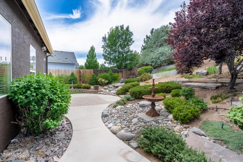 17815 Thunder River, Reno, Nevada 89508, 3 Bedrooms Bedrooms, ,2 BathroomsBathrooms,Residential,Residential,Thunder River,250001543
