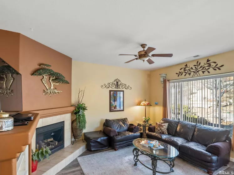 17815 Thunder River, Reno, Nevada 89508, 3 Bedrooms Bedrooms, ,2 BathroomsBathrooms,Residential,Residential,Thunder River,250001543