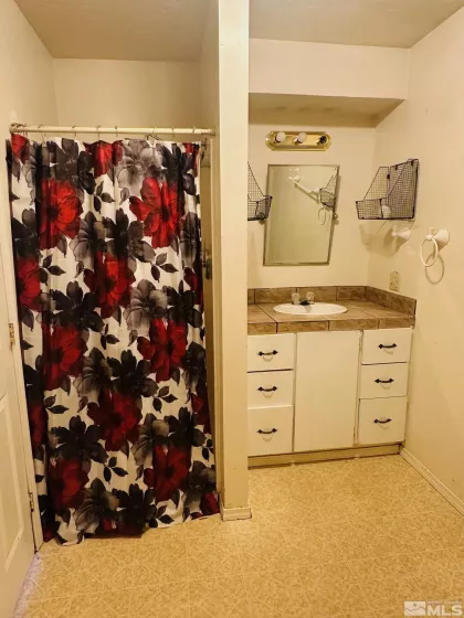 815 16th, Lovelock, Nevada 89419, 4 Bedrooms Bedrooms, ,2 BathroomsBathrooms,Residential,Residential,16th,250001544