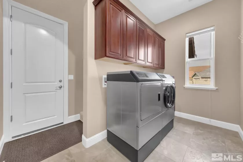 314 San Roma, Dayton, Nevada 89403, 3 Bedrooms Bedrooms, ,2 BathroomsBathrooms,Residential,Residential,San Roma,250001486