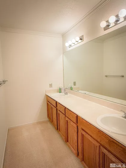 2855 Idlewild, Reno, Nevada 89509, 2 Bedrooms Bedrooms, ,2 BathroomsBathrooms,Residential,Residential,Idlewild,250001389