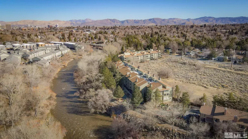 2855 Idlewild, Reno, Nevada 89509, 2 Bedrooms Bedrooms, ,2 BathroomsBathrooms,Residential,Residential,Idlewild,250001389