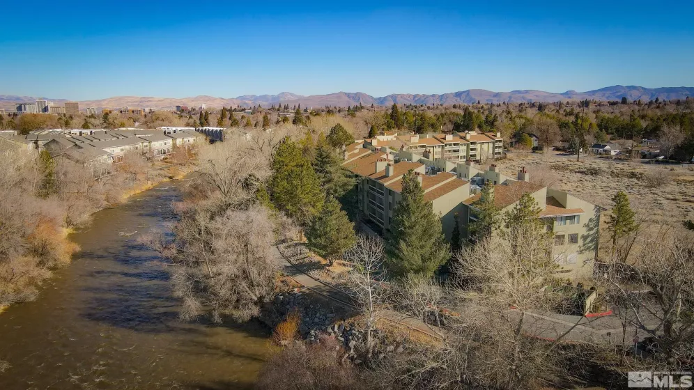 2855 Idlewild, Reno, Nevada 89509, 2 Bedrooms Bedrooms, ,2 BathroomsBathrooms,Residential,Residential,Idlewild,250001389