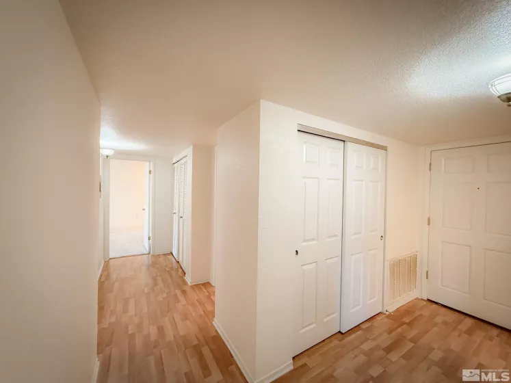 2855 Idlewild, Reno, Nevada 89509, 2 Bedrooms Bedrooms, ,2 BathroomsBathrooms,Residential,Residential,Idlewild,250001389