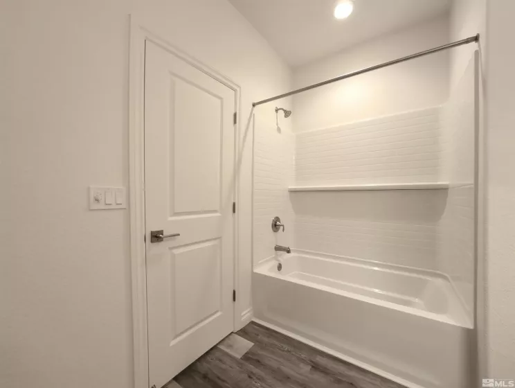 4015 Cold Springs, Reno, Nevada 89508, 4 Bedrooms Bedrooms, ,3 BathroomsBathrooms,Residential,Residential,Cold Springs,250001396