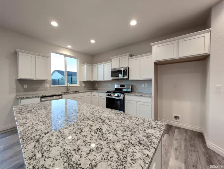 4015 Cold Springs, Reno, Nevada 89508, 4 Bedrooms Bedrooms, ,3 BathroomsBathrooms,Residential,Residential,Cold Springs,250001396