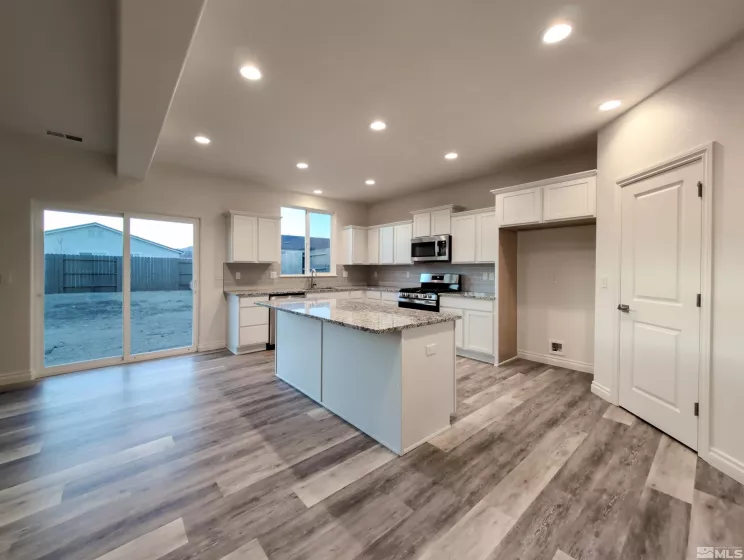 4015 Cold Springs, Reno, Nevada 89508, 4 Bedrooms Bedrooms, ,3 BathroomsBathrooms,Residential,Residential,Cold Springs,250001396