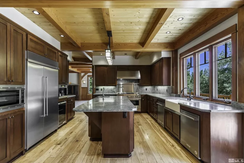 123 Five Creek, Gardnerville, Nevada 89460, 5 Bedrooms Bedrooms, ,7 BathroomsBathrooms,Residential,Residential,Five Creek,250001342