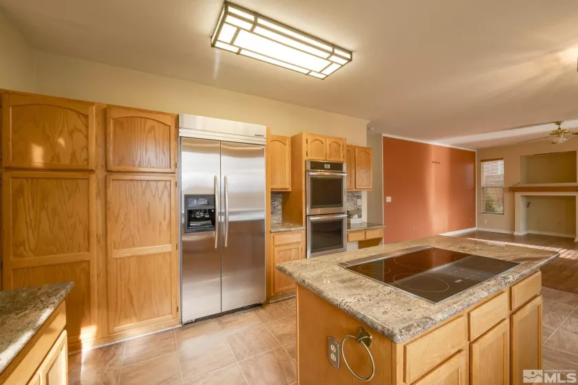 1685 Southview, Sparks, Nevada 89436, 5 Bedrooms Bedrooms, ,3 BathroomsBathrooms,Residential,Residential,Southview,250001290