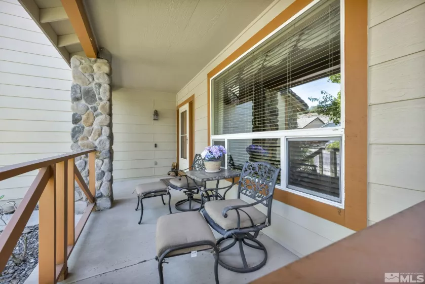 1685 Southview, Sparks, Nevada 89436, 5 Bedrooms Bedrooms, ,3 BathroomsBathrooms,Residential,Residential,Southview,250001290